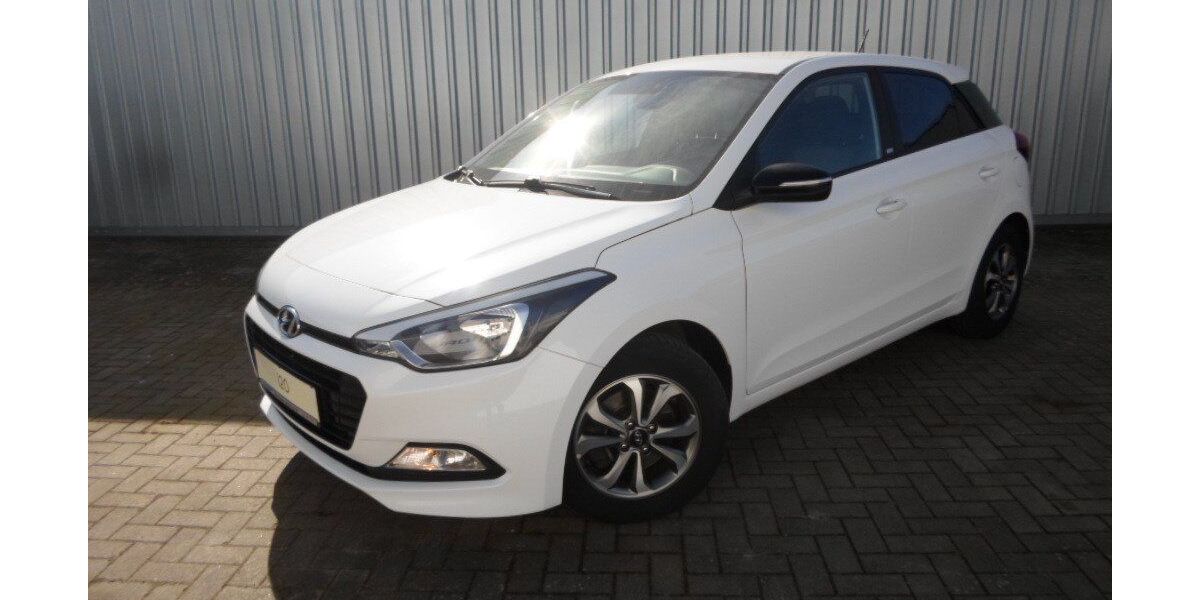 Hyundai i20 62.425 km 11.900 &euro; Ribnitz-Damgarten 18311