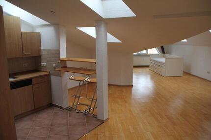 Wohnung Rostock Hansaviertel - 2 Zimmer, 70 m&sup2;, 840&euro; | Angebot:26545900