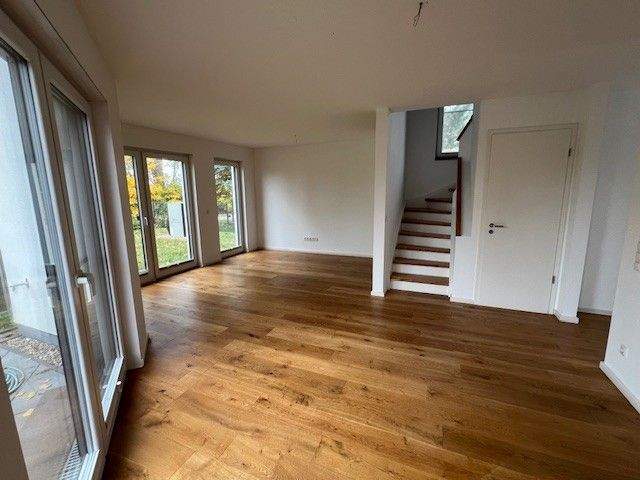 Mehrfamilienhaus, Wohnhaus Rostock Elmenhorst - 6 Zimmer, 180 m&sup2;, 785.000&euro; | Angebot:24632610