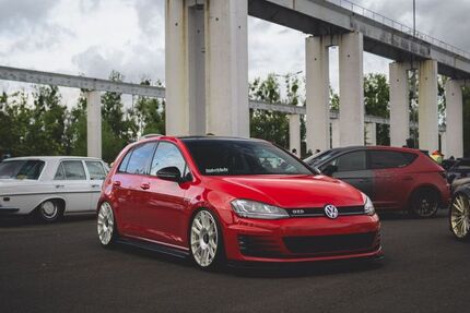 VW Golf 123.545 km 18.250 € Rostock 18055