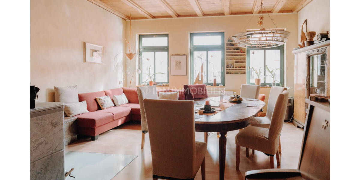 Stadthaus mit Einliegerwohnung in der Östlicher Altstadt 6 zimmer