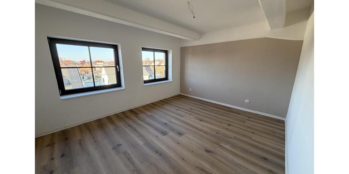 Etagenwohnung Bützow - 3 Zimmer, 85 m&sup2;, 840&euro; | Angebot:24944905