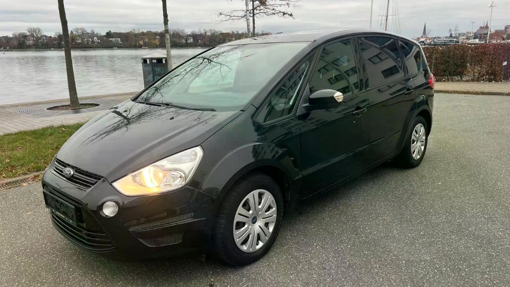 Ford S-Max 145.401 km 10.300 &euro; Rostock 18069