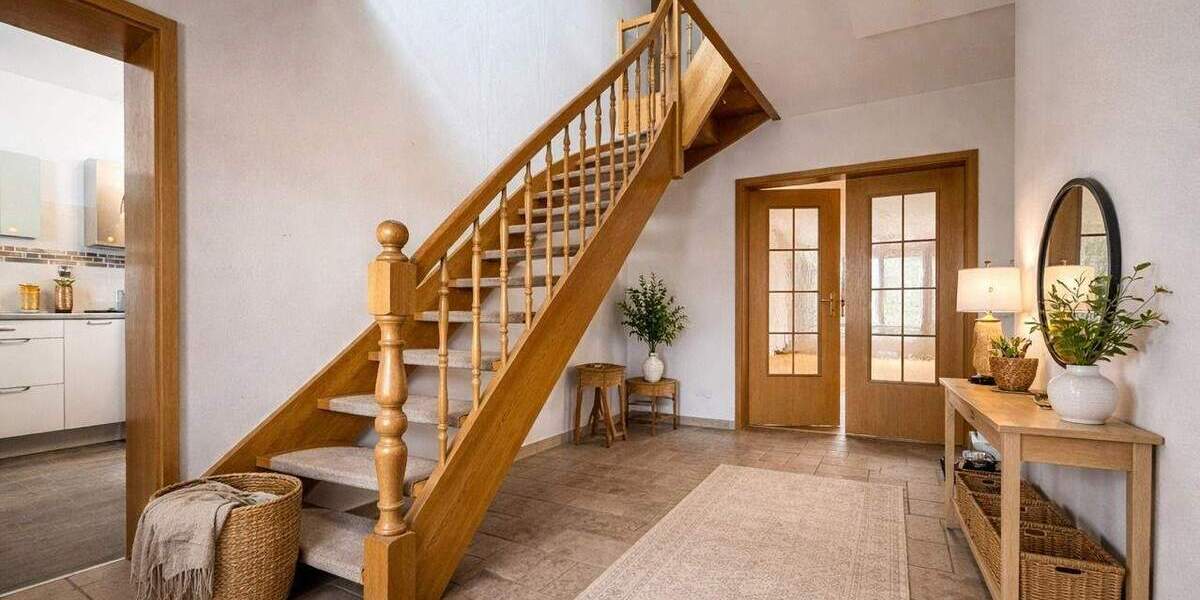 Einfamilienhaus Sanitz - 7 Zimmer, 250 m&sup2;, 575.000&euro; | Angebot:25675692