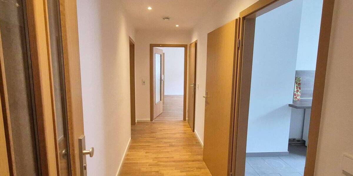 Etagenwohnung Rostock Stadtmitte - 3 Zimmer, 61 m&sup2;, 810&euro; | Angebot:26885940