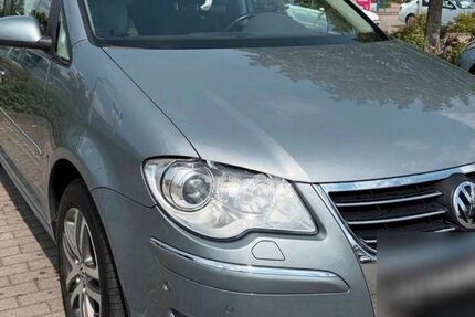 VW Touran 124.500 km 6.999 &euro; Bentwisch 18182