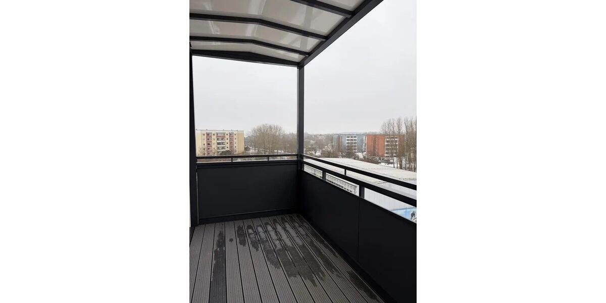 Etagenwohnung Rostock Groß-Klein - 4 Zimmer, 101 m&sup2;, 1.850&euro; | Angebot:26251046