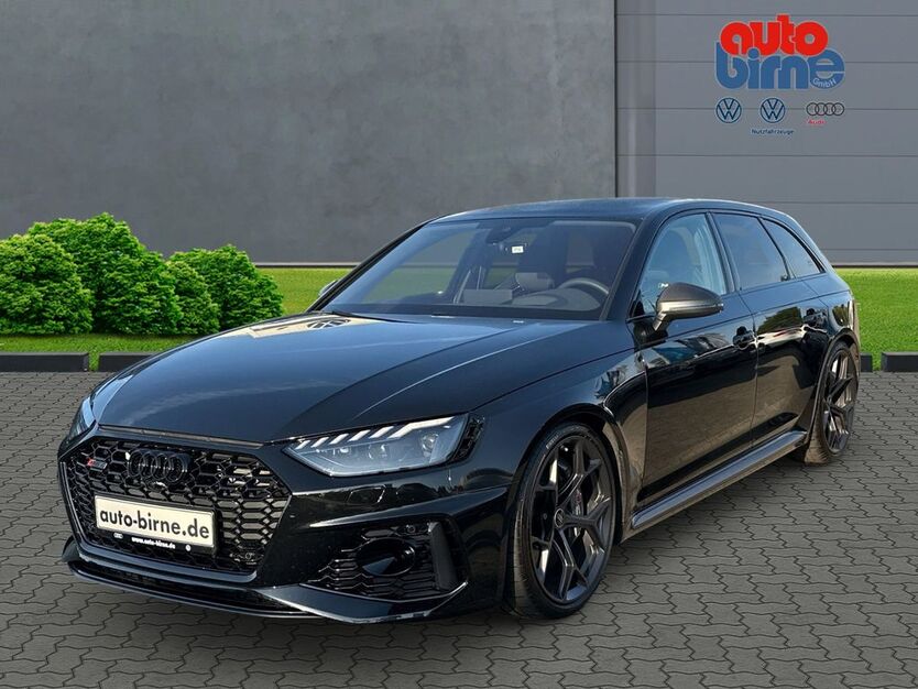 Audi RS4 7.704 km 109.880 € Bad Doberan 18209