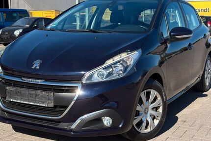 Peugeot 208 87.682 km 6.399 &euro; Tessin 18195