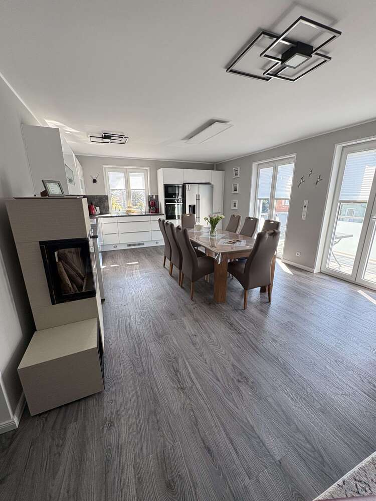 Wohnung zum Mieten in Elmenhorst 2.300 € 111 m²