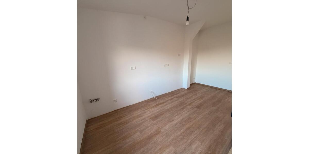 Etagenwohnung Rostock Groß-Klein - 3 Zimmer, 83 m&sup2;, 1.200&euro; | Angebot:25319262