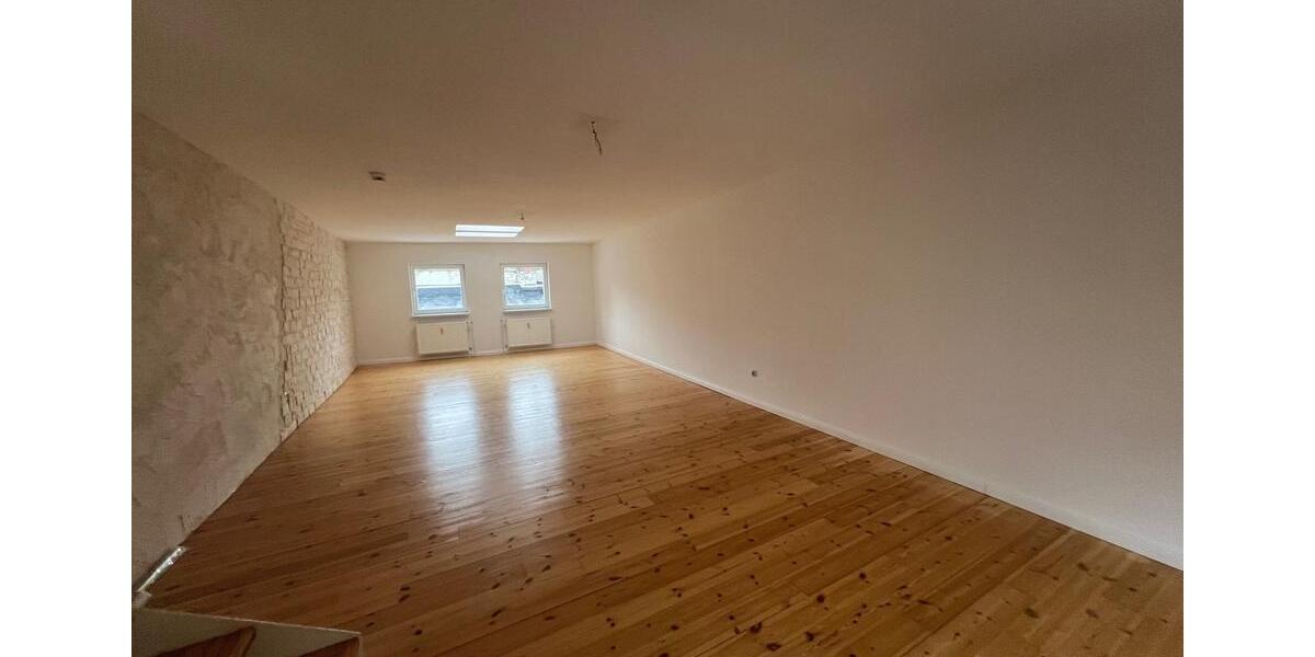 Dachgeschoßwohnung Rostock - 2 Zimmer, 114 m&sup2;, 1.365&euro; | Angebot:24878600