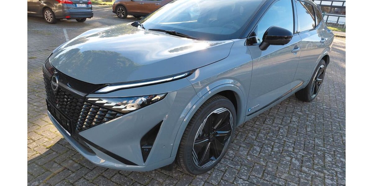 Nissan Qashqai 2.500 km 33.490 &euro; Rostock 18106