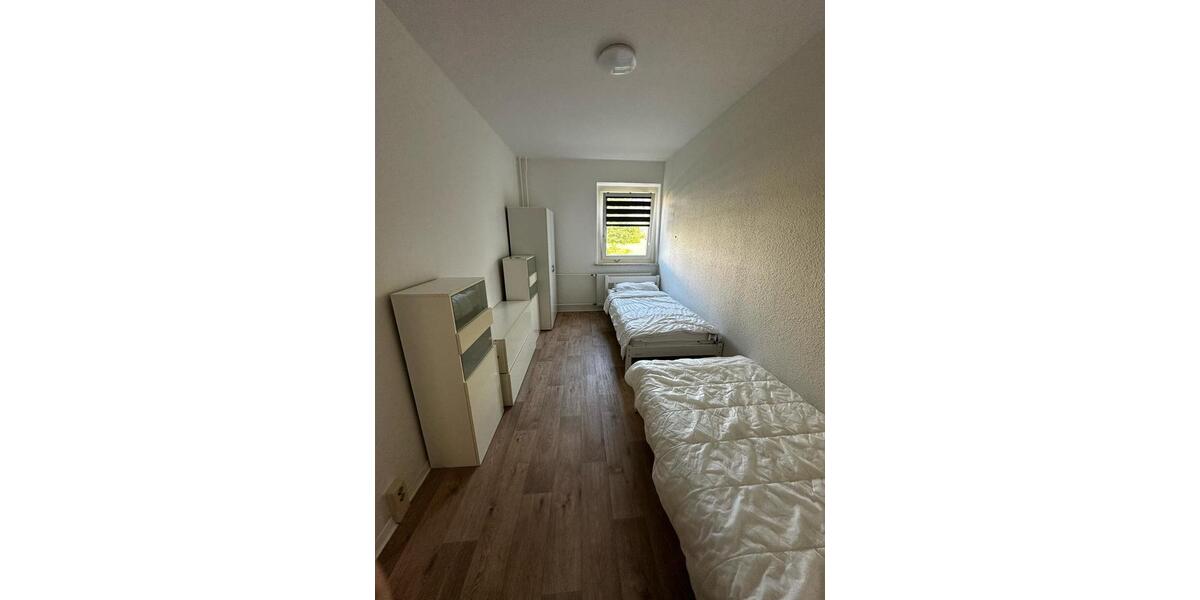 Etagenwohnung Rostock Gehlsdorf - 3 Zimmer, 70 m&sup2;, 100&euro; | Angebot:25806564