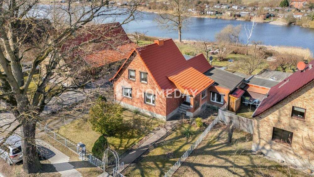 Einfamilienhaus Bützow - 5 Zimmer, 100 m&sup2;, 215.000&euro; | Angebot:25864019