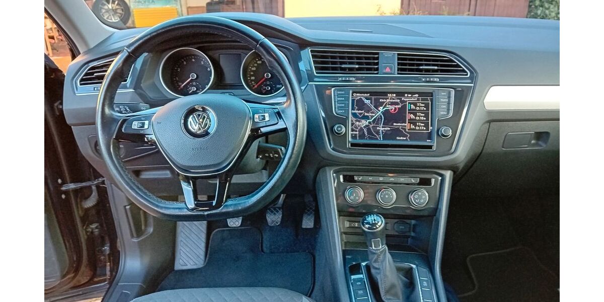 VW Tiguan 66.700 km 15.490 &euro; Bentwisch 18182