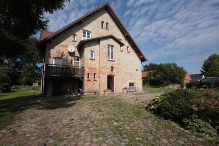Haus Bentwisch - 11 Zimmer, 400 m&sup2;, 1.500.000&euro; | Angebot:27443848