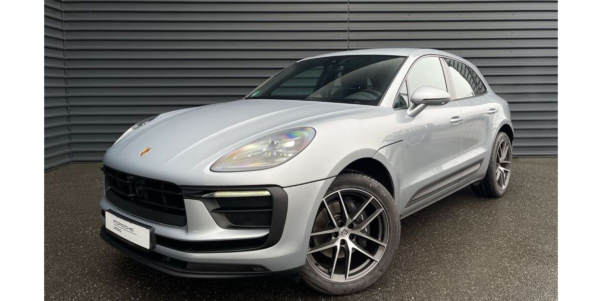 Porsche Macan 8.890 km 70.750 &euro; Papendorf 18059