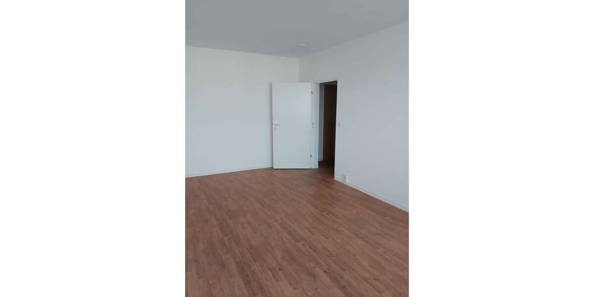 Etagenwohnung Rostock Evershagen - 1 Zimmer, 32 m&sup2;, 270&euro; | Angebot:26794501