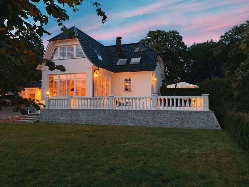 Haus zum Kaufen in Rostock 899.000 € 216 m²