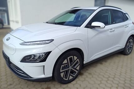 Hyundai KONA 37.500 km 21.390 &euro; Broderstorf / OT Pastow 18184