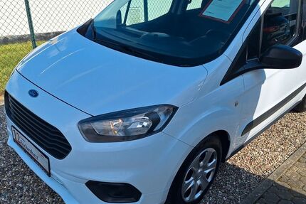 Ford Tourneo Courier 160.000 km 6.990 € Rostock 18146