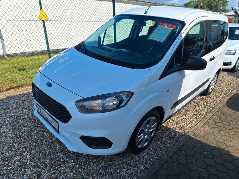 Ford Tourneo Courier 160.000 km 6.990 € Rostock 18146