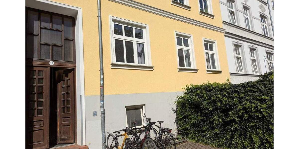 Etagenwohnung Rostock Kröpeliner Tor-Vorstadt - 3 Zimmer, 64 m&sup2;, 171.000&euro; | Angebot:25277763