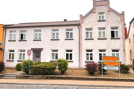Haus Marlow - 12 Zimmer, 282 m&sup2;, 250.000&euro; | Angebot:25157883