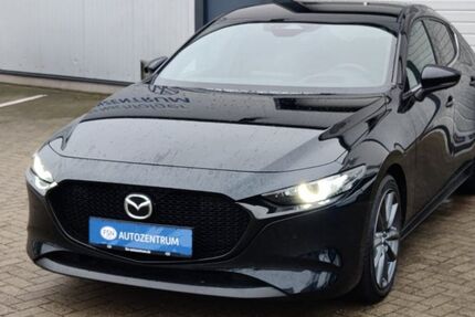 Mazda 3 20.775 km 26.900 &euro; Rostock 18146