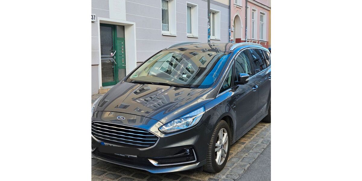 Ford S-Max 45.000 km 19.300 &euro; Rostock 18059