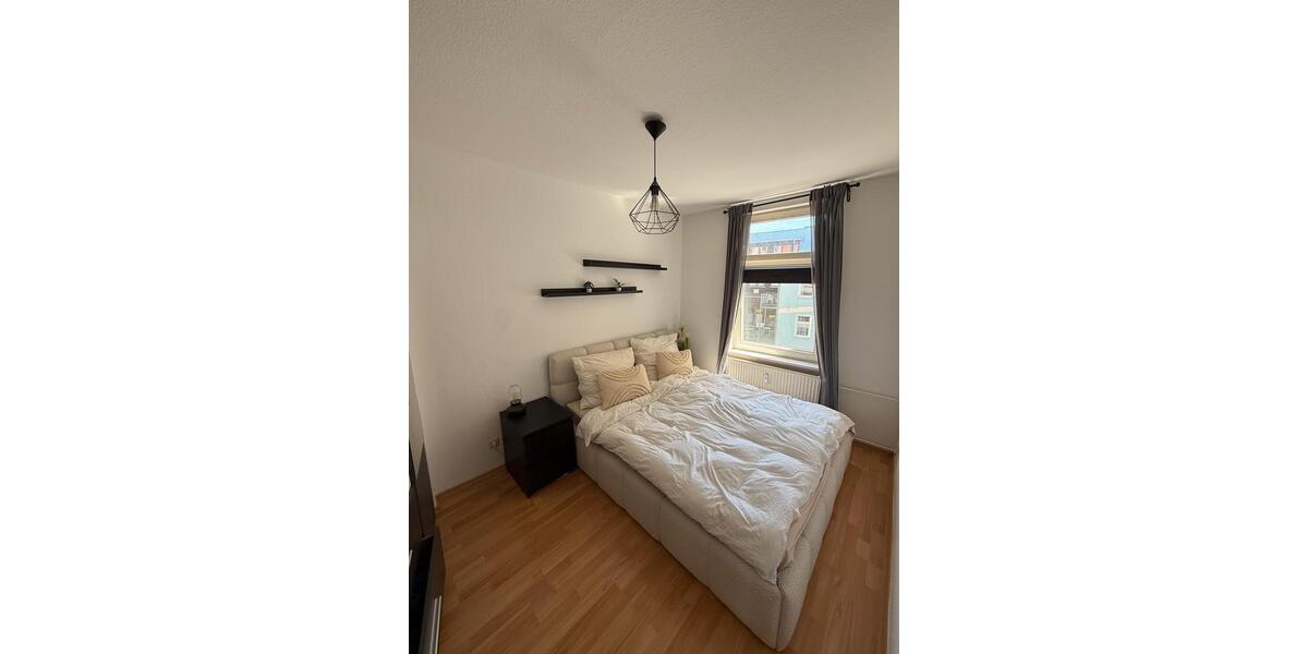 Etagenwohnung Rostock - 2 Zimmer, 54 m&sup2;, 700&euro; | Angebot:26704739